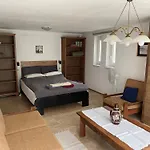 Studio Apartmanok