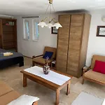 Studio Apartmanok *