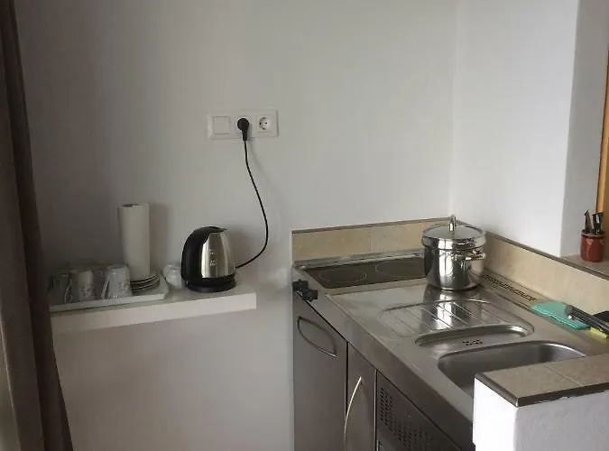 Studio Apartmanok アパート